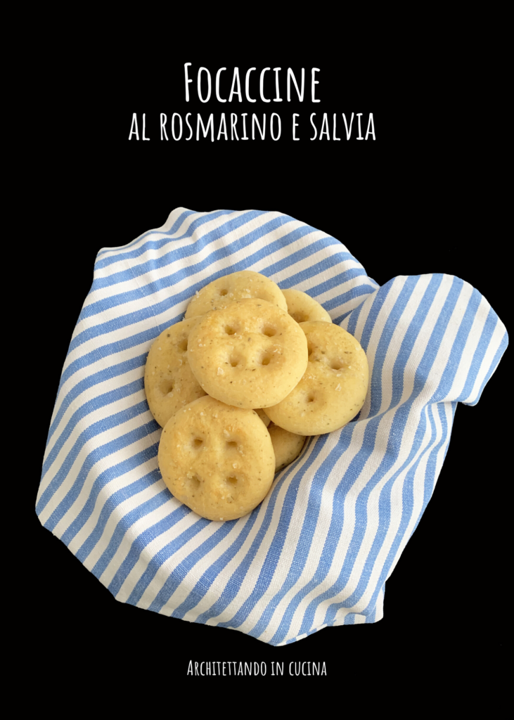 Focaccine al rosmarino e salvia