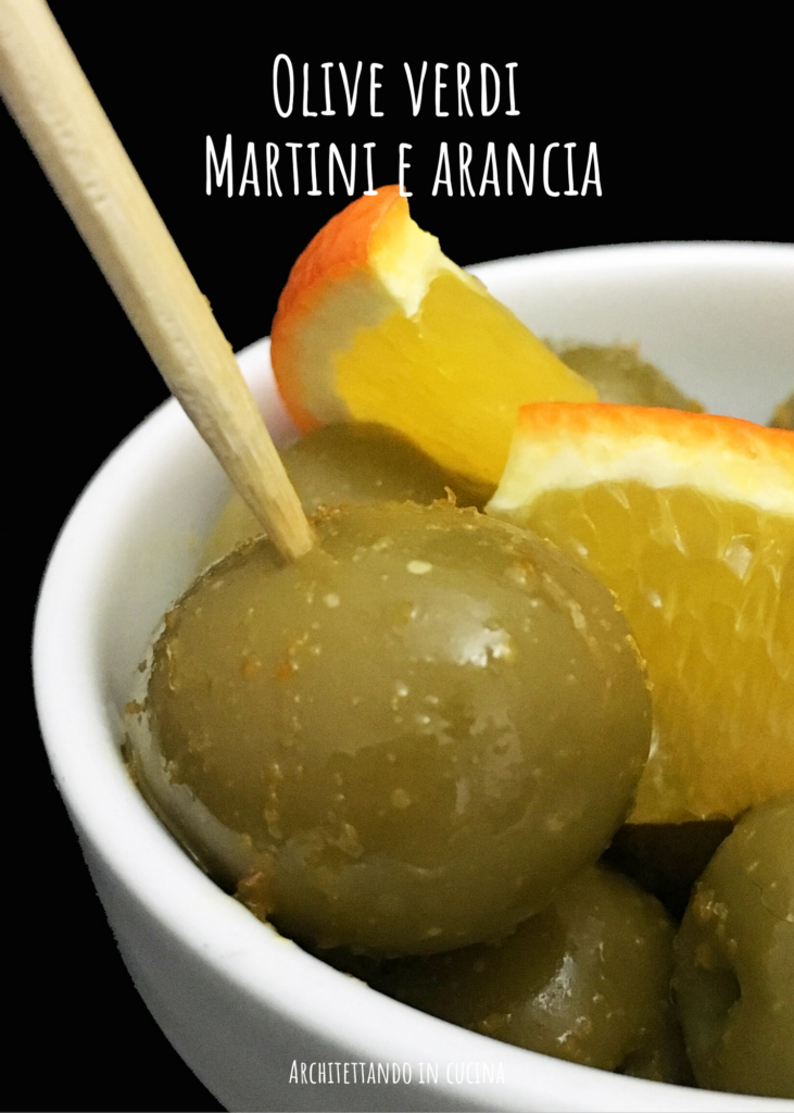 Olive verdi Martini e arancia