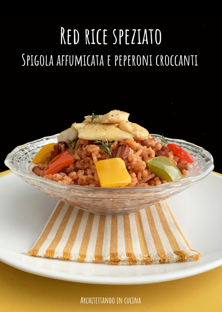 Red rice speziato, spigola affumicata e peperoni croccanti