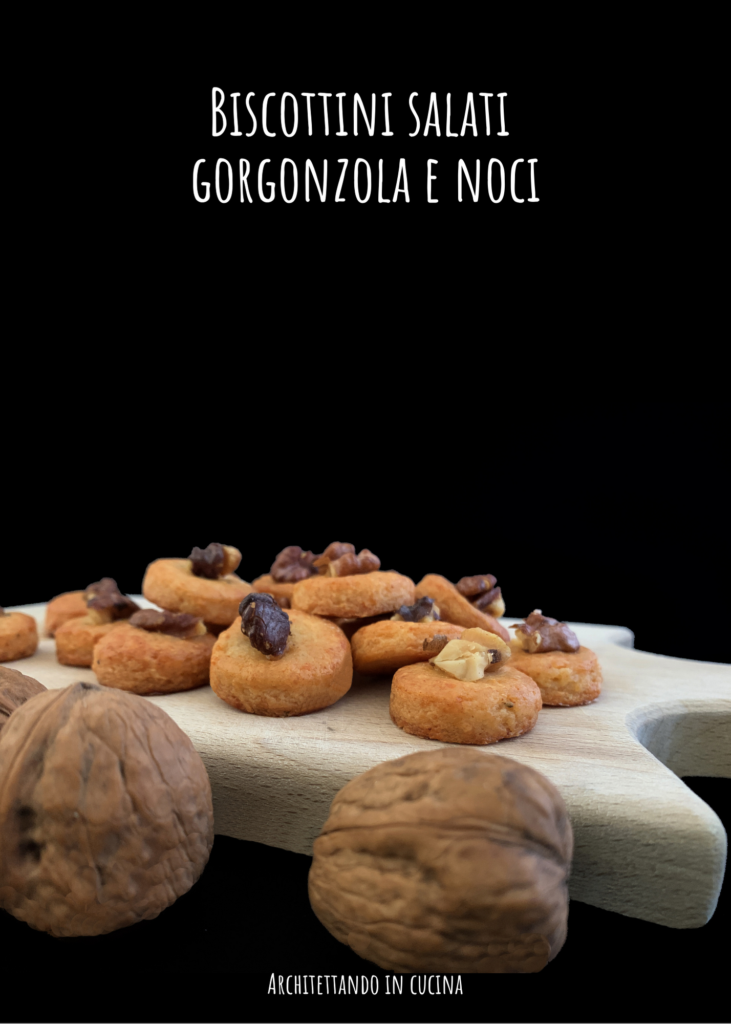 Biscottini salati gorgonzola e noci